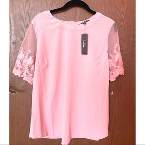 Lulu’s; NEVER WORN WITH TAGS, Mauve Pink Embroidered Top